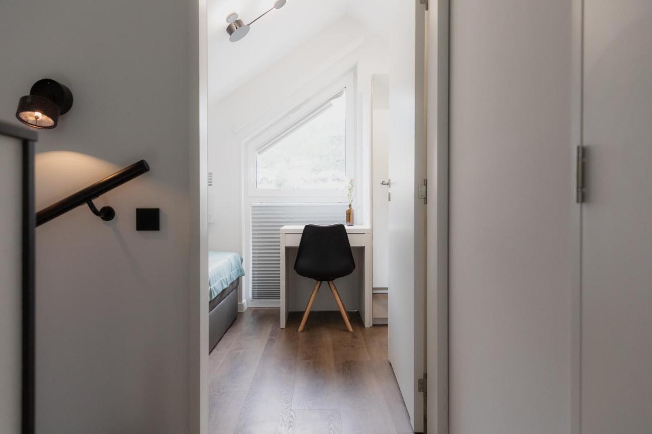 Neue Stylische Huesle By Unique Places บลูเดนซ์ ภายนอก รูปภาพ