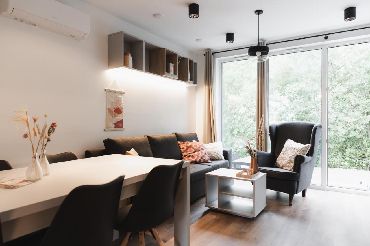 Neue Stylische Huesle By Unique Places บลูเดนซ์ ภายนอก รูปภาพ