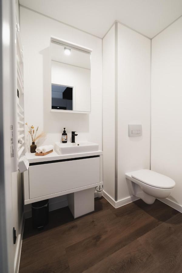 Neue Stylische Huesle By Unique Places บลูเดนซ์ ภายนอก รูปภาพ