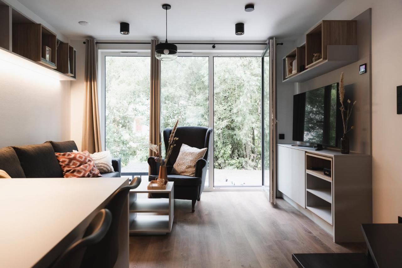 Neue Stylische Huesle By Unique Places บลูเดนซ์ ภายนอก รูปภาพ